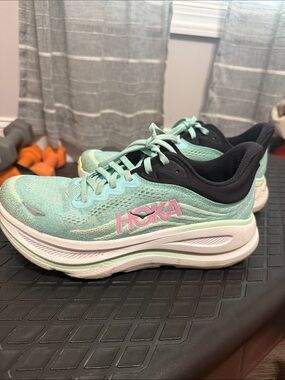 Hoka Bondi 9 size 8D (wide)